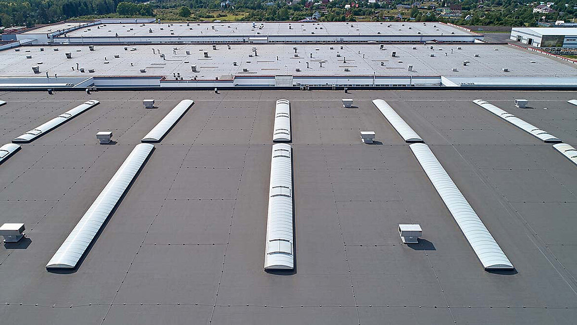 Voutes d'éclairement naturel pour bâtiments industriels Voutes d'éclairement naturel pour bâtiments industriels | insights by LAMILUX